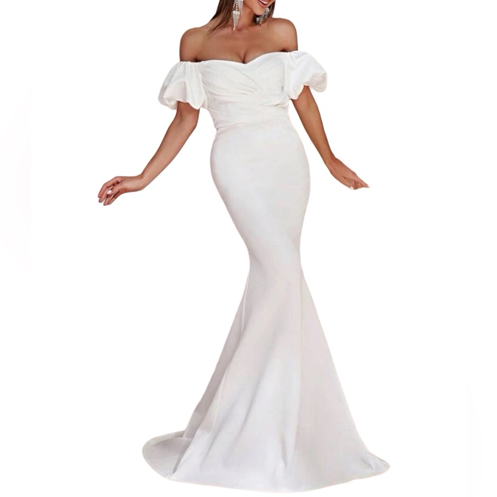 Elegant Off-Shoulder White Maxi Dress